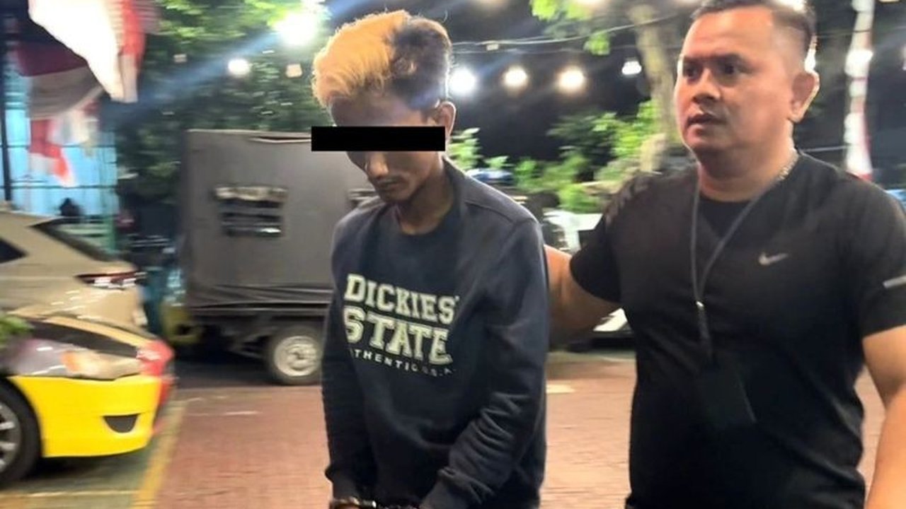 Seorang pembobol mobil pick up di Tambora, Jakarta Barat, terancam hukuman 7 tahun penjara setelah merusak pintu dan mengambil barang berharga. Simak modusnya!