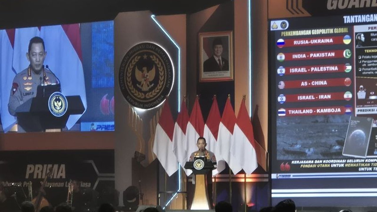 Kapolri Jenderal Listyo Sigit Prabowo mengingatkan Kementerian Imigrasi dan Pemasyarakatan (Imipas) untuk mewaspadai Ancaman Spionase yang menyusup sebagai wisatawan atau pengungsi, di tengah situasi global yang tidak menentu.