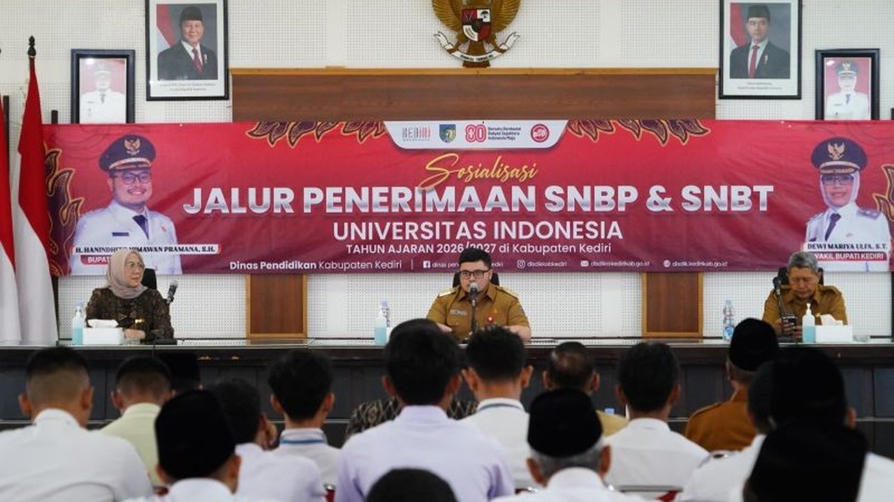Melihat disparitas jumlah pelajar yang masuk PTN, Pemkab Kediri berkomitmen penuh fasilitasi pelajar berprestasi masuk PTN, termasuk UI, dengan berbagai skema dukungan.