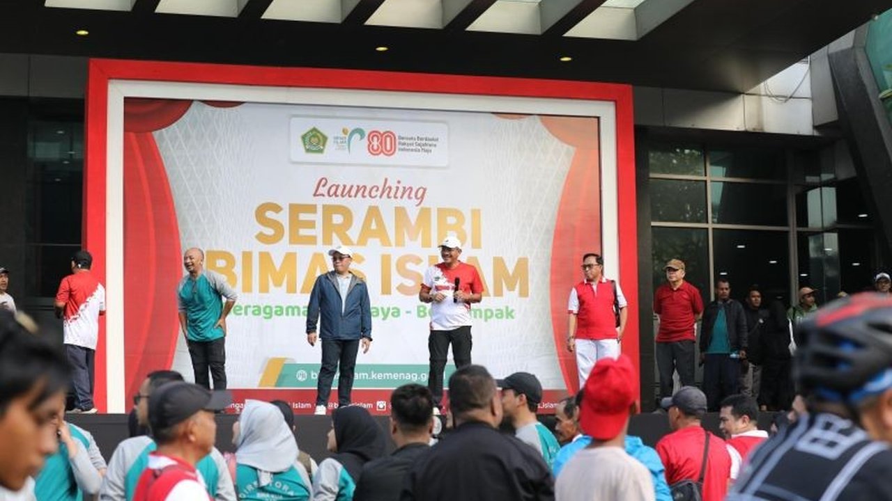 Kementerian Agama (Kemenag) meluncurkan program 'Serambi Bimas Islam' di Car Free Day (CFD) Jakarta, memanfaatkan ruang publik untuk edukasi keagamaan. Bagaimana Kemenag CFD Edukasi Keagamaan ini akan menjangkau masyarakat?