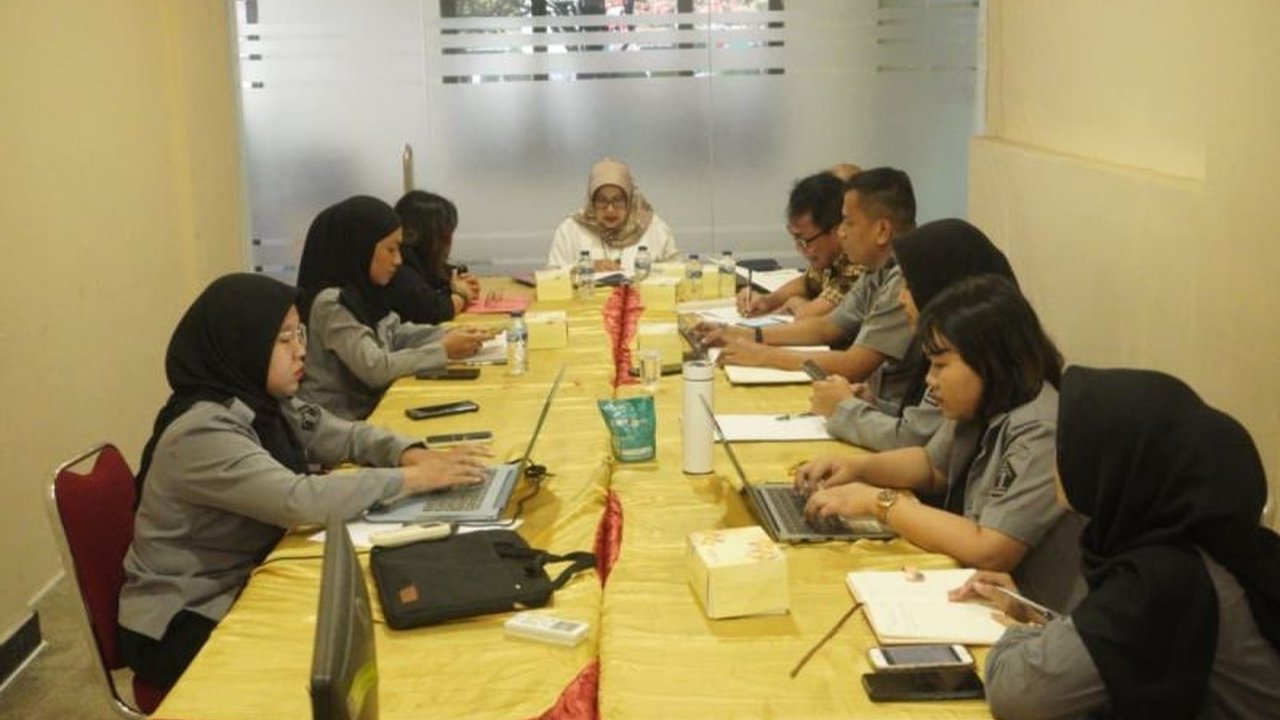 Majelis Pengawas Wilayah (MPW) Notaris Jawa Tengah kembali melakukan Pengawasan Notaris dengan memeriksa dua notaris di Kendal. Ada apa di balik aduan ini?