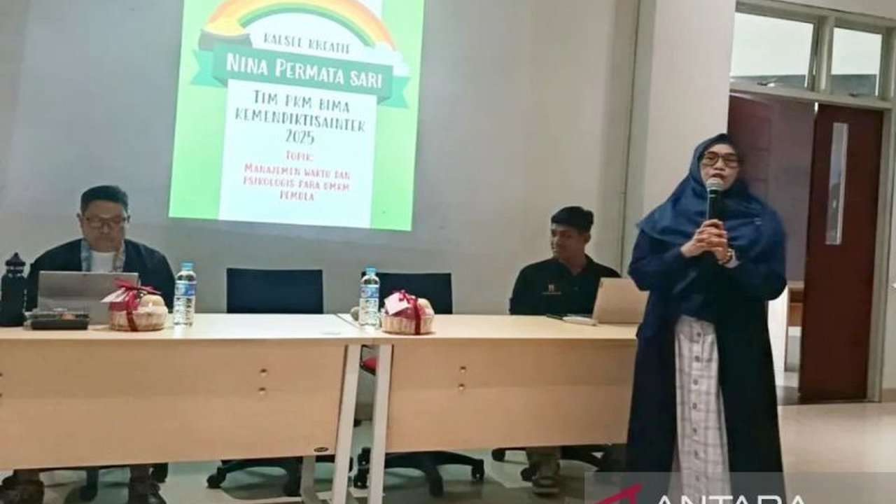 Universitas Lambung Mangkurat (ULM) sukses mendampingi puluhan UMKM Digital Kalsel untuk naik kelas. Pelatihan komprehensif ini membangun ekosistem digital berkelanjutan.