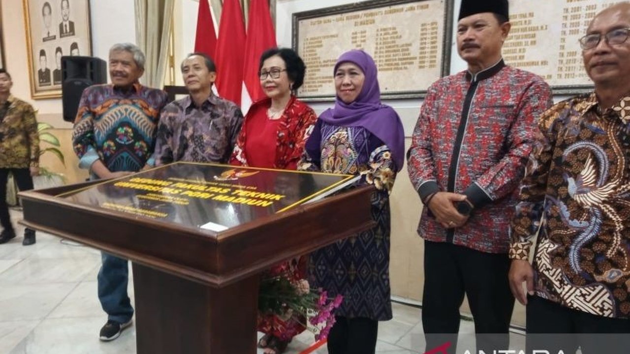 Gubernur Khofifah Indar Parawansa mengusulkan Kabupaten Ponorogo sebagai lokasi peluncuran Program Sekolah Rakyat oleh Presiden Prabowo Subianto. Mengapa Ponorogo?