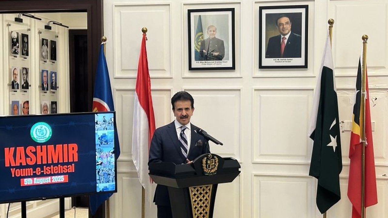 Pakistan menyerukan komunitas global untuk mendesak implementasi resolusi DK PBB demi mengakhiri Konflik Kashmir yang telah berlangsung puluhan tahun. Apa alasannya?