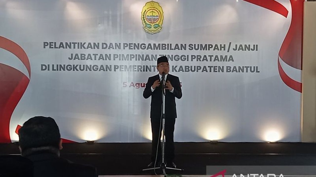 Pemerintah Kabupaten Bantul melakukan rotasi pejabat Bantul pada lima posisi strategis. Apa tujuan di balik perombakan ini dan siapa saja yang terkena dampaknya?