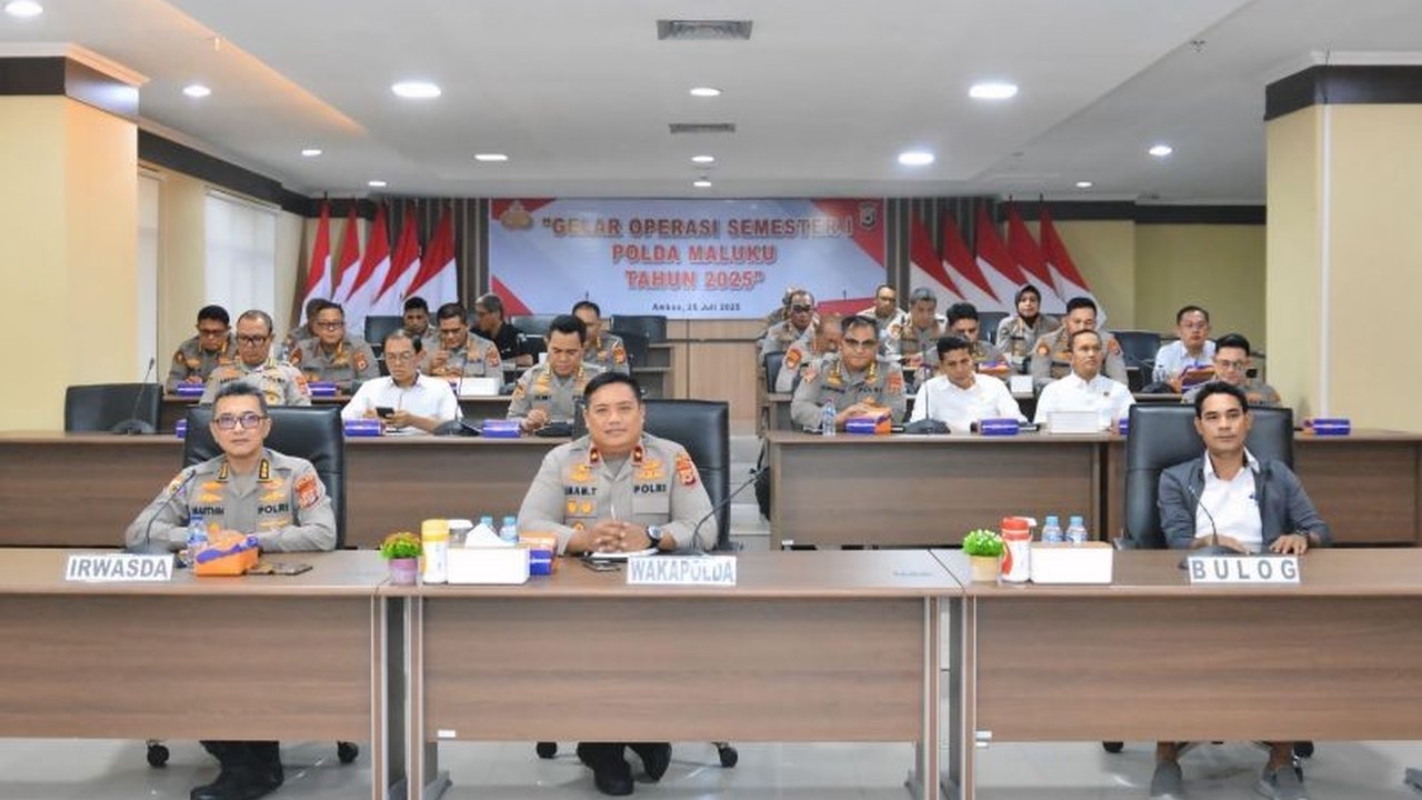 Polda Maluku dan Bulog bersinergi mengawasi distribusi beras serta menjaga stabilitas harga beras di wilayah Maluku, mencegah praktik penimbunan dan spekulasi.