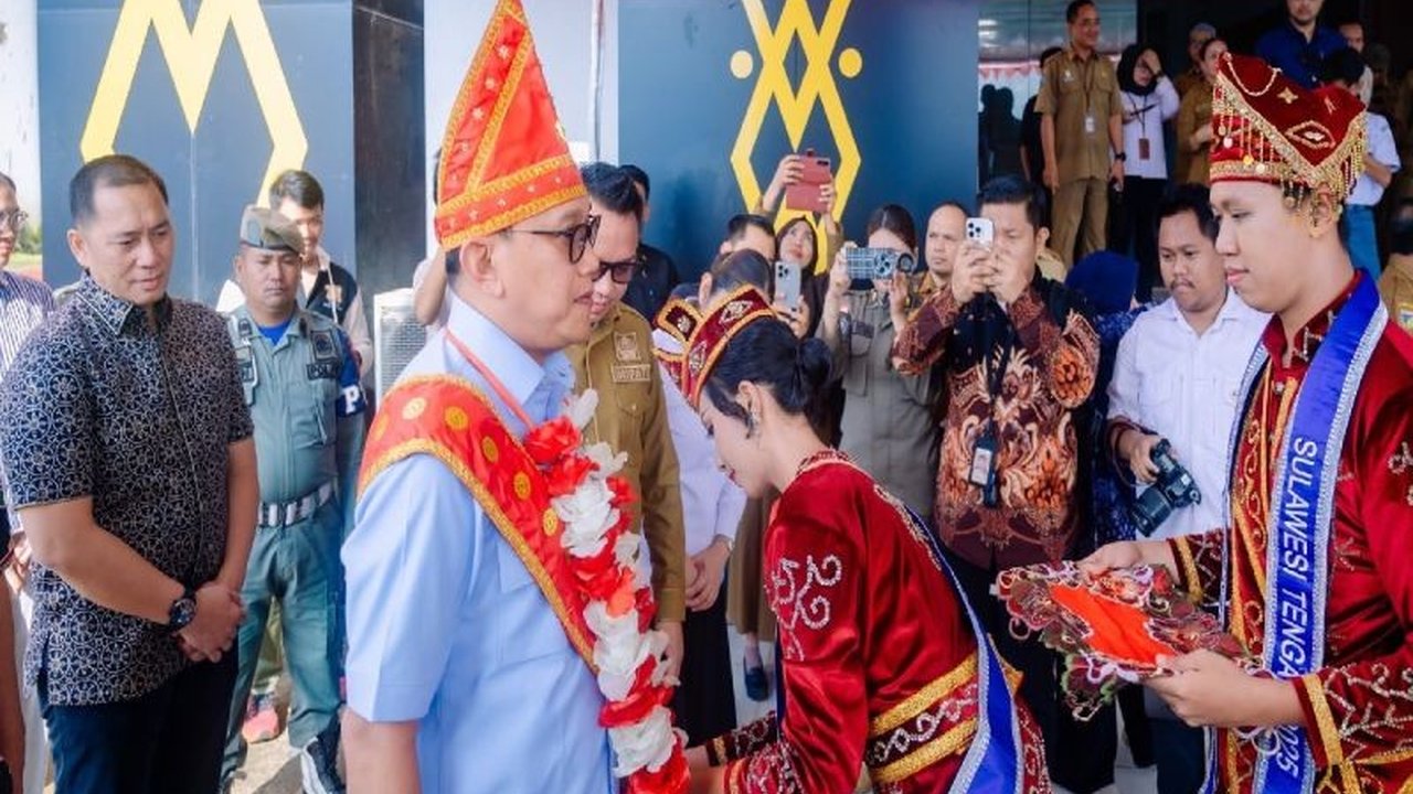 Menteri Ajak Masyarakat Morut Siapkan Diri Jadi Pekerja Migran Indonesia, Gaji Bisa Sangat Besar!