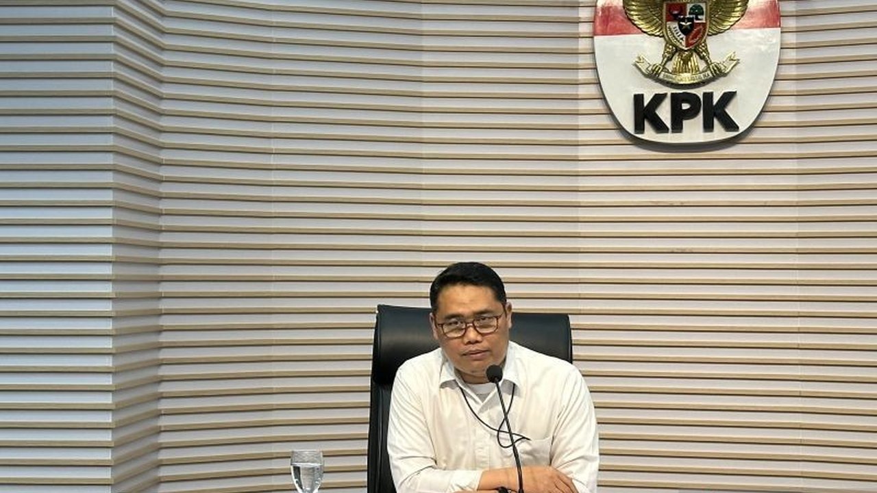 Komisi Pemberantasan Korupsi (KPK) mengumumkan penyidikan kasus Korupsi Pengadaan Kapal TNI AL di Kementerian Pertahanan hampir selesai. Apa saja fakta terbarunya?