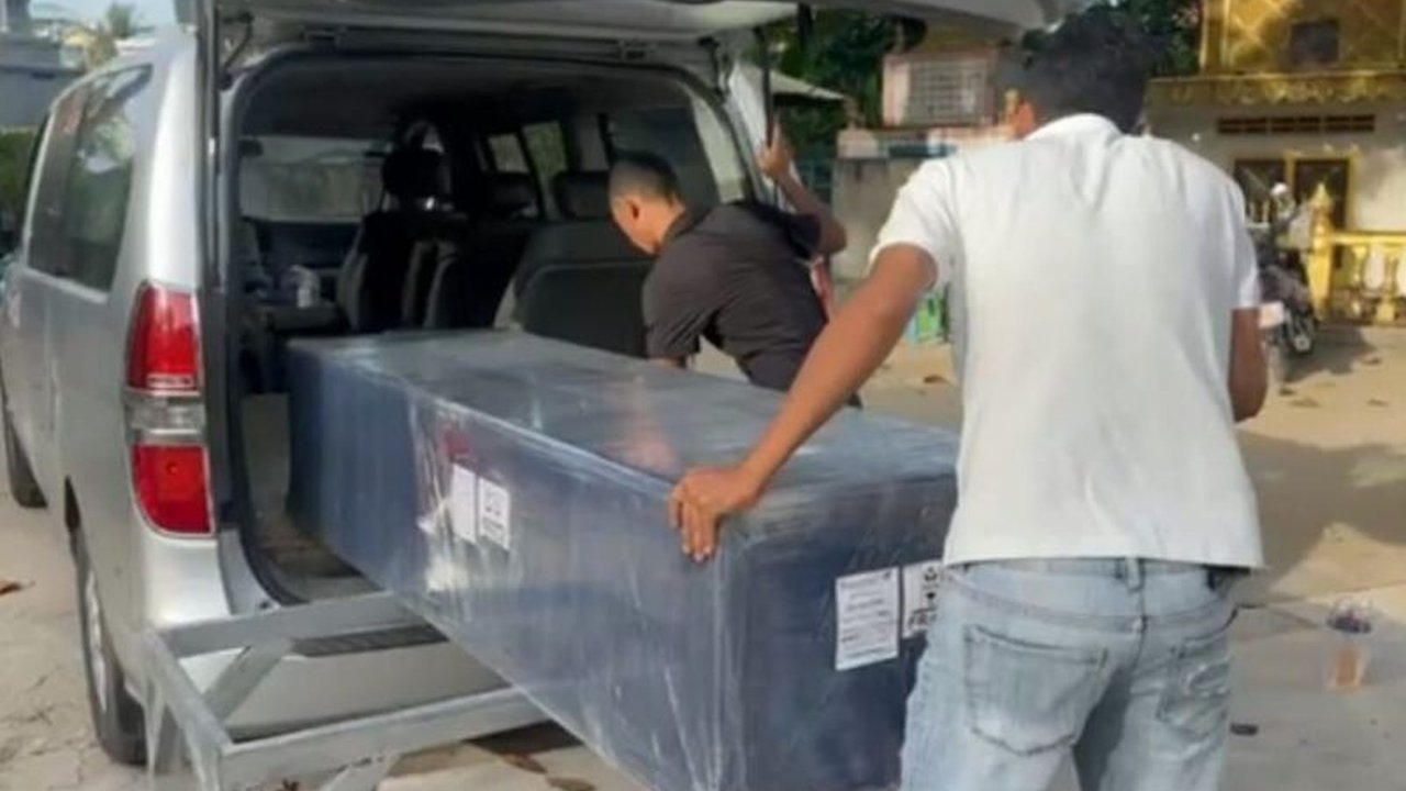 KBRI Phnom Penh berhasil memfasilitasi pemulangan jenazah WNI asal Sumatera Utara setelah proses panjang. Kasus ini menyoroti bahaya penempatan kerja nonprosedural dan pentingnya jalur resmi.