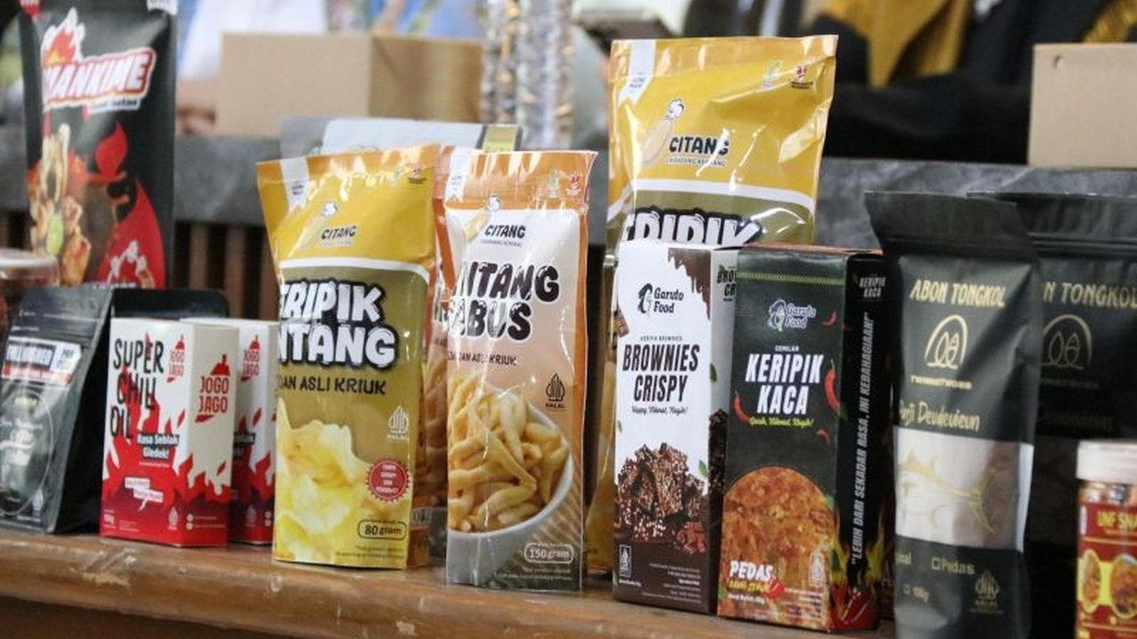 Pemerintah Kabupaten Garut menjalin kemitraan strategis dengan pasar modern untuk memasarkan produk IKM lokal. Akankah Kemitraan IKM Garut ini membuka gerbang ekspor global?