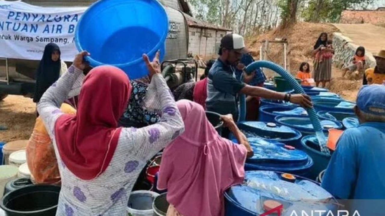 Pemerintah Kabupaten Sampang bergerak cepat memetakan daerah rawan kekeringan. Sebanyak 11 dari 14 kecamatan di Sampang terancam kekurangan air bersih saat musim kemarau.