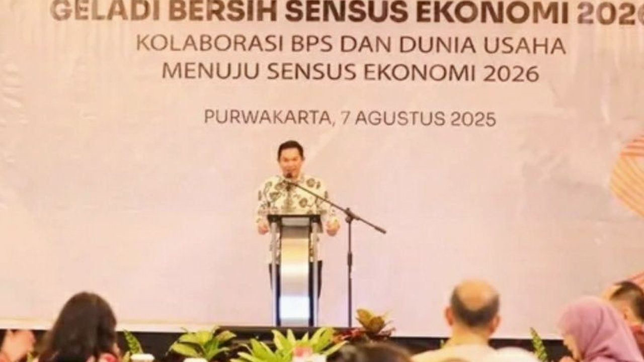 BPS Jawa Barat mematangkan persiapan Sensus Ekonomi 2026 di Purwakarta melalui geladi bersih. Data ini krusial untuk kebijakan ekonomi nasional dan daerah.