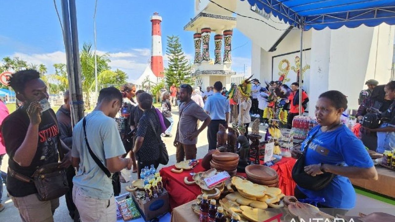 Pemerintah Provinsi Papua akan menggelar Border Trade Fair Papua pada Oktober 2025. Pameran ini diharapkan menjadi penguat kerja sama ekonomi dan interaksi masyarakat di perbatasan Indonesia-PNG.