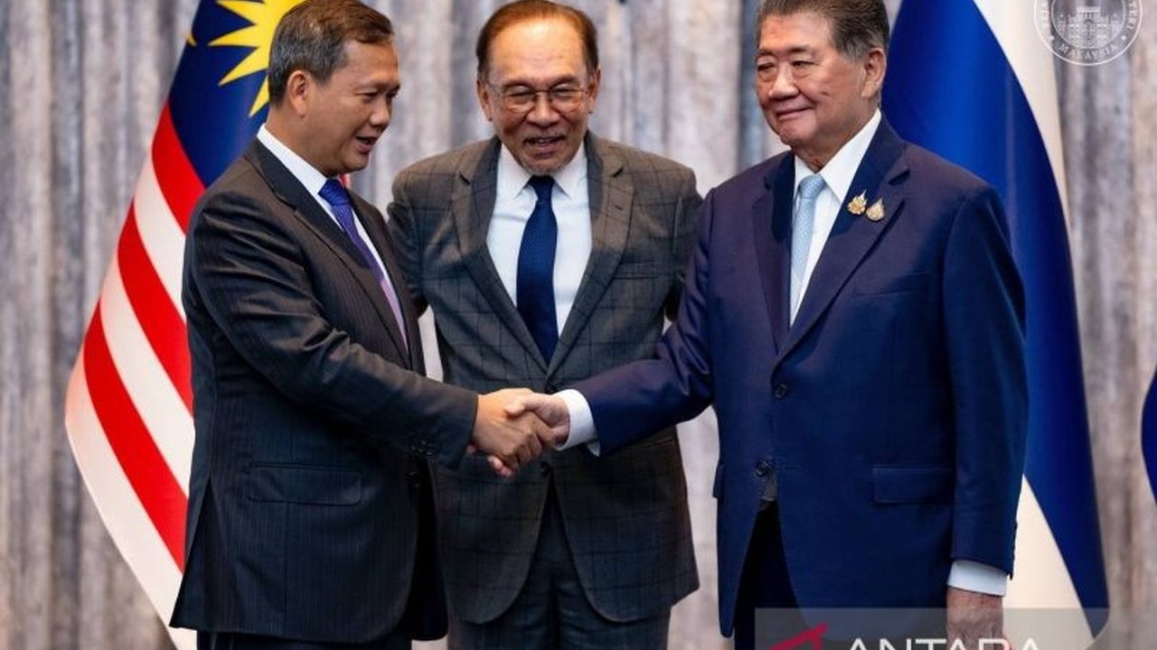 Konflik Thailand Kamboja akhirnya mencapai titik terang. Simak bagaimana gencatan senjata Thailand Kamboja ini terwujud berkat peran krusial diplomasi ASEAN.