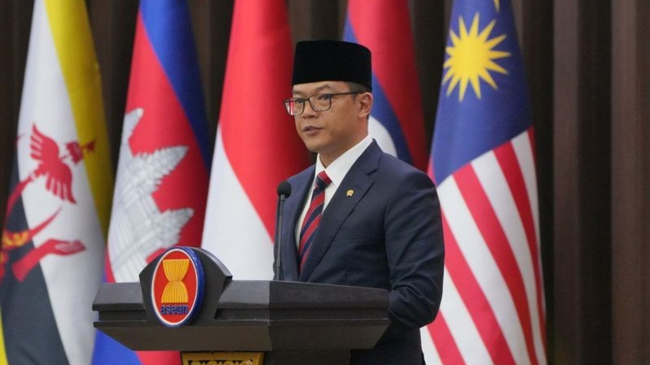 Indonesia menegaskan pentingnya Netralitas ASEAN dalam menghadapi persaingan global dan fragmentasi ekonomi. Bagaimana ASEAN menjaga independensi dan kredibilitasnya?