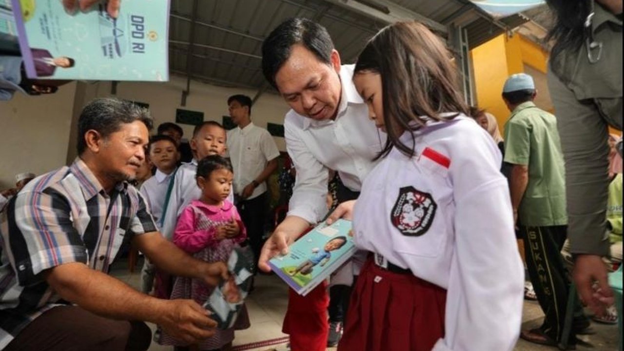 Ketua DPD RI menegaskan program Sekolah Rakyat sebagai fondasi SDM unggul di Indonesia. Simak bagaimana inisiatif ini menjadi jawaban atas ketimpangan pendidikan dan pengentasan kemiskinan.