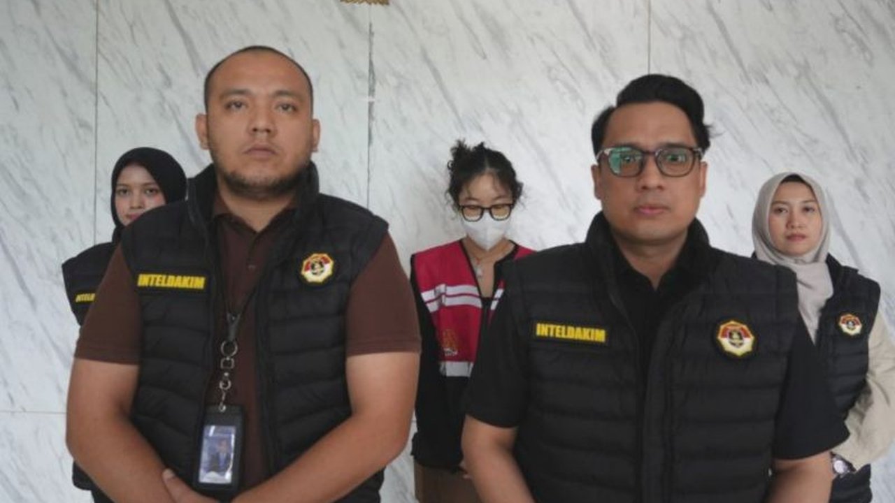 Imigrasi Yogyakarta lakukan deportasi WN Korsel berinisial LG karena terlibat investasi fiktif senilai Rp9,9 miliar dan menyalahgunakan izin tinggal. Apa motifnya?