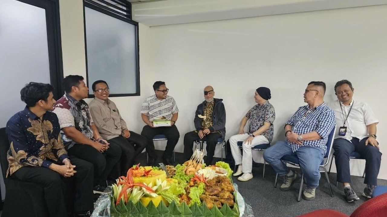 PT Cipta Niaga Bangsa (CNBA), perusahaan bentukan putra BJ Habibie, Thareq Kemal Habibie, meresmikan kantor baru dan siap dorong Inovasi Digital UMKM di Indonesia, termasuk KUR berbasis aplikasi.