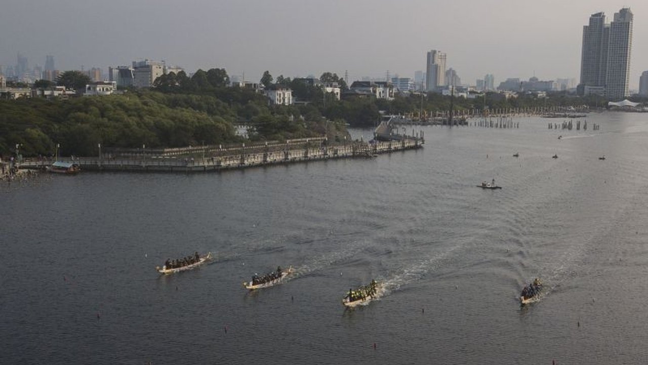 Tim Perahu Naga Indonesia bertekad mengulang sukses kualifikasi di World Games 2025 Chengdu, menargetkan medali meski persaingan ketat. Mampukah mereka?