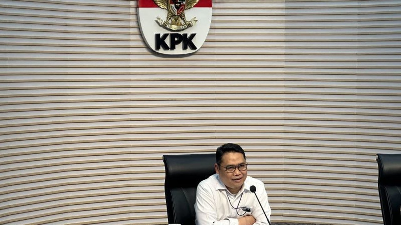 Komisi Pemberantasan Korupsi (KPK) resmi memulai penyidikan dugaan korupsi haji di Kementerian Agama tahun 2023-2024, menyoroti pembagian kuota 50:50 yang janggal.