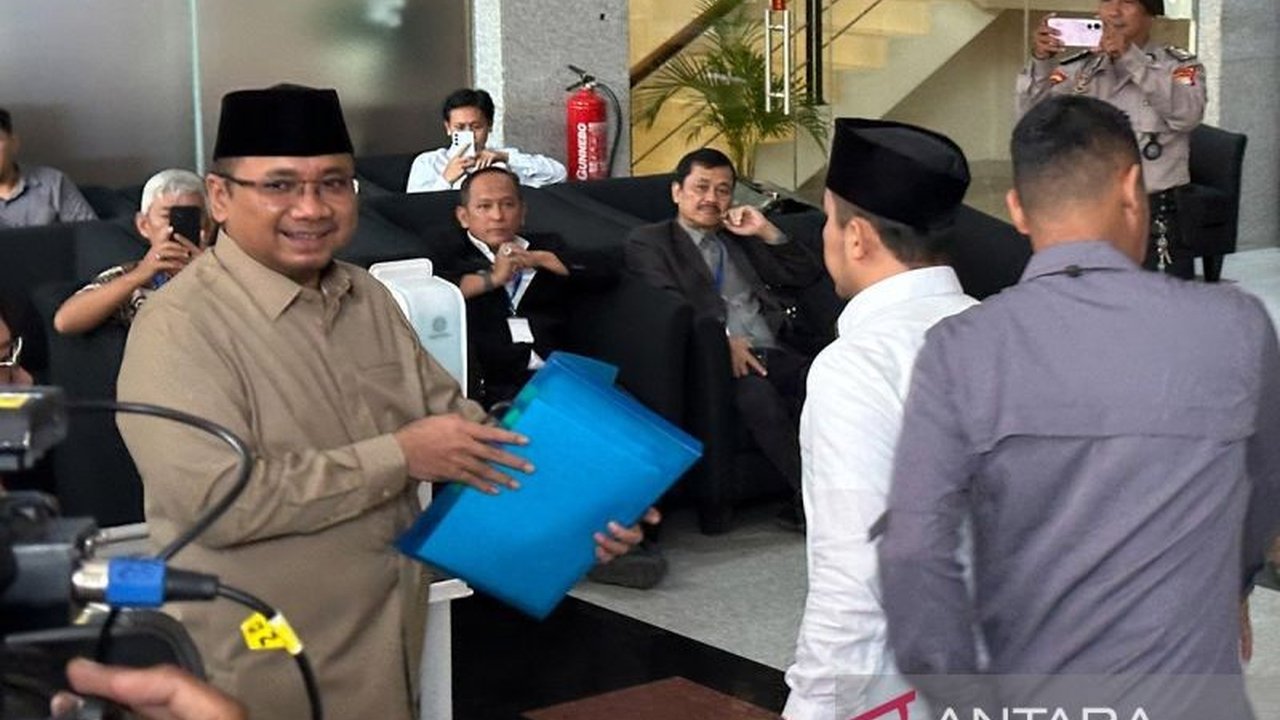 Komisi Pemberantasan Korupsi (KPK) akan kembali memanggil mantan Menteri Agama Yaqut Cholil Qoumas terkait penyidikan Kasus Korupsi Haji 2023-2024. Apa saja kejanggalannya?