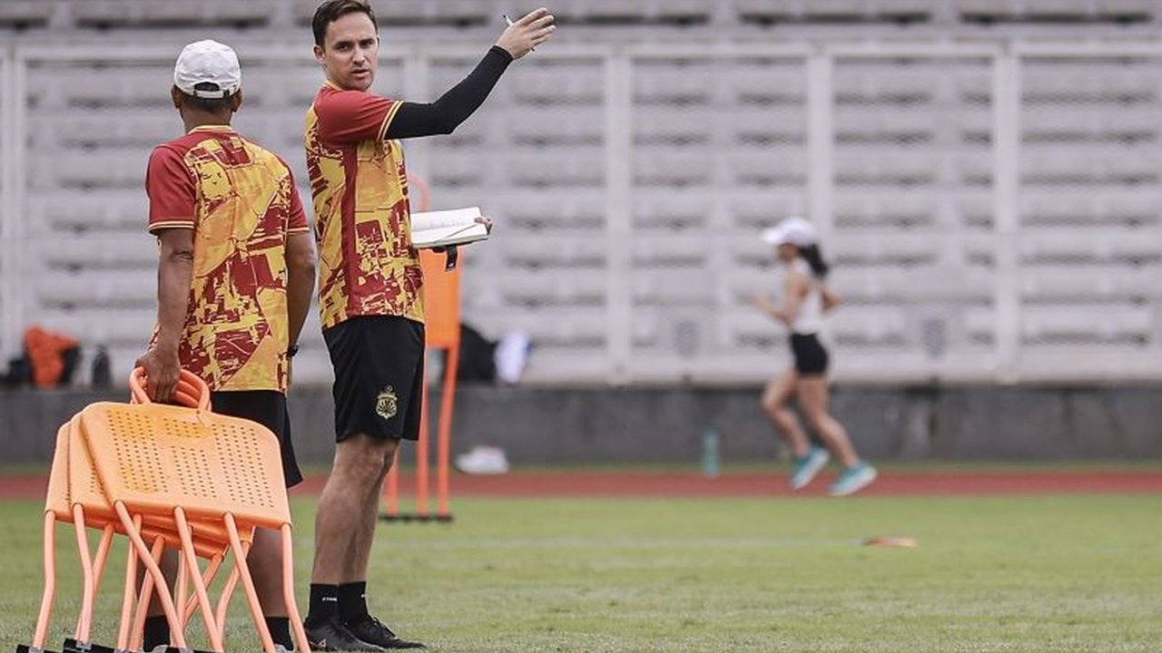 Pelatih Bhayangkara FC, Paul Munster, menyoroti kurangnya ketajaman penyelesaian akhir Bhayangkara FC setelah timnya takluk 0-1 dari Borneo FC di laga perdana Super League.