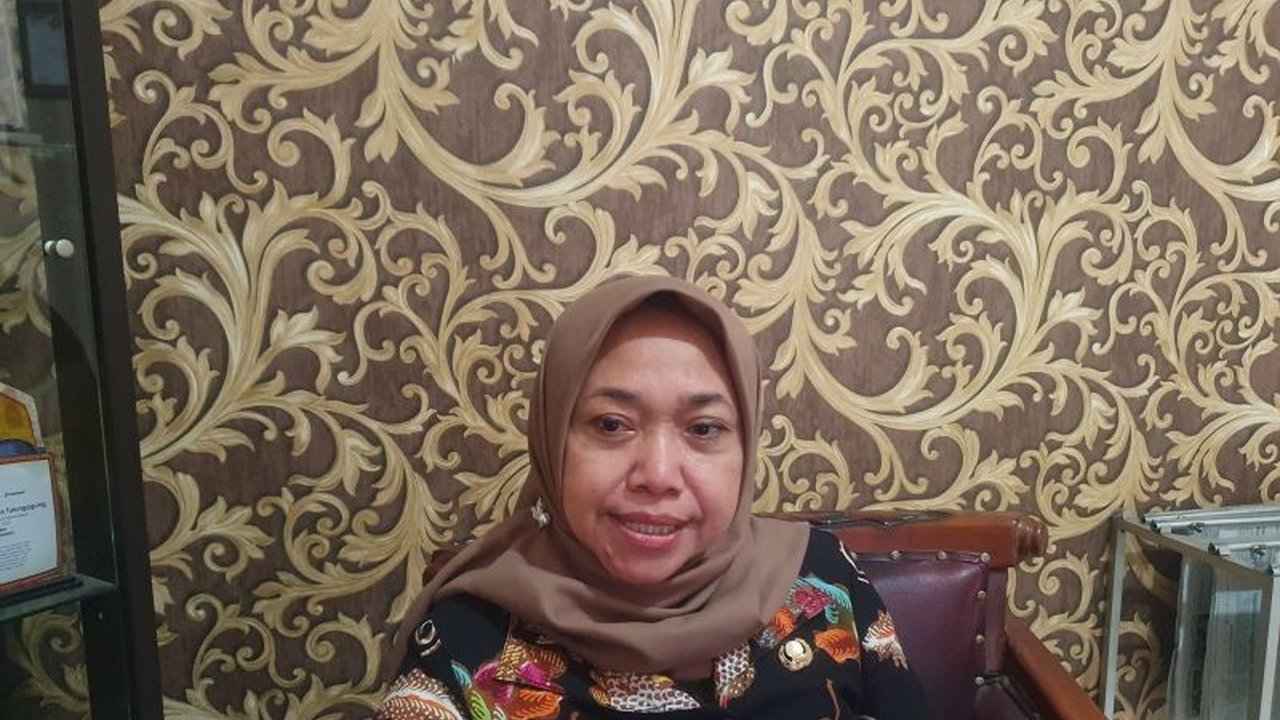 Meskipun Populasi Ternak Babi Tulungagung menjadi yang terbesar di Jawa Timur, mengapa produksi dagingnya justru berada di posisi ketiga? Simak alasannya di balik angka-angka ini.