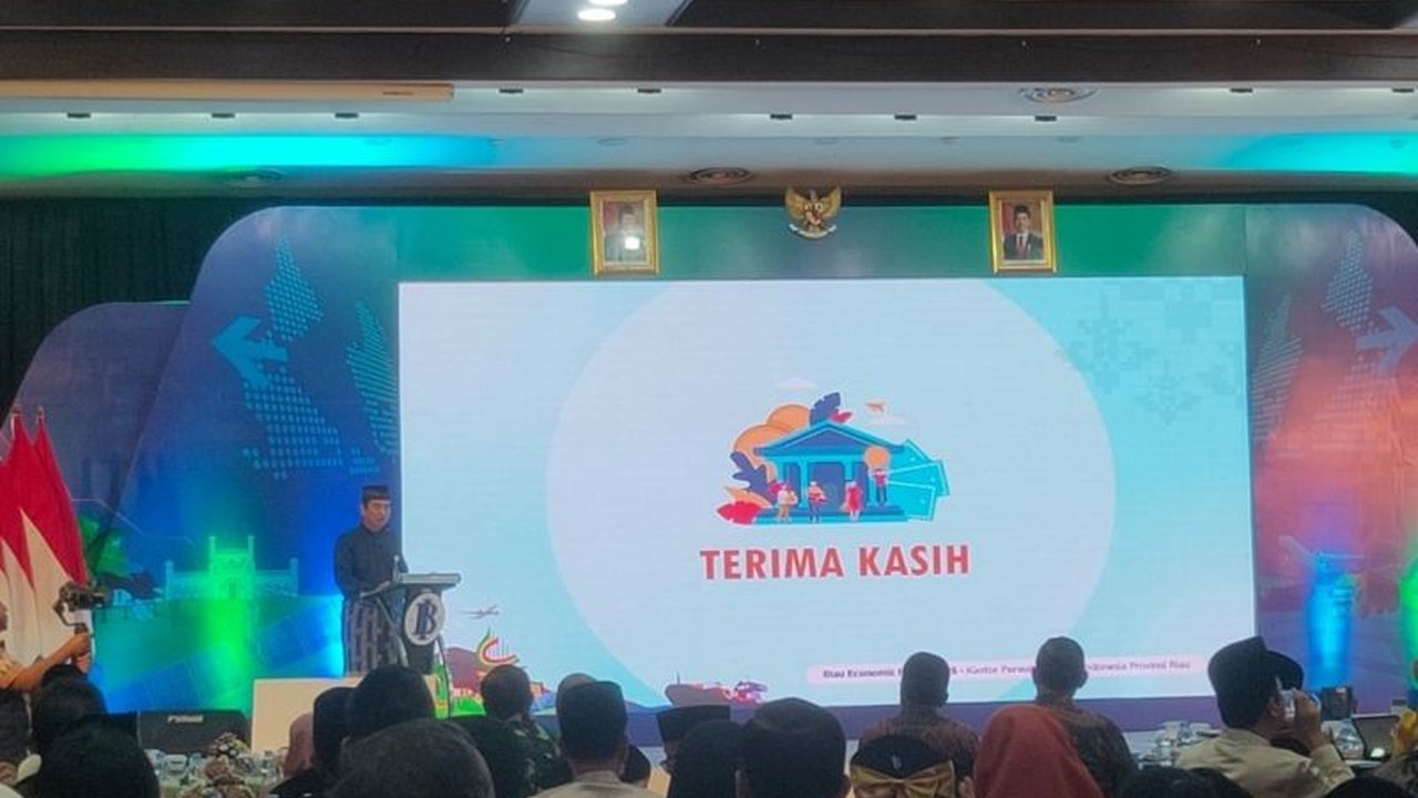 Bank Indonesia mencatat 1,1 juta pengguna QRIS di Riau, menunjukkan pertumbuhan pesat transaksi digital. Simak inovasi QRIS Tap yang semakin mempermudah pembayaran di Bumi Lancang Kuning.