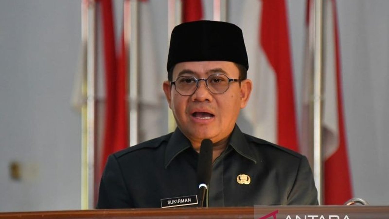 Pemkab Pekalongan serius mengimplementasikan Program Bangga Kencana sebagai fondasi menuju Indonesia Emas. Simak bagaimana upaya ini berhasil menurunkan angka stunting di daerah tersebut.