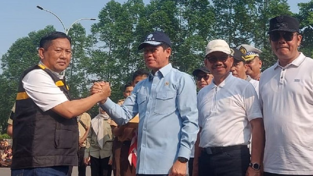 Kota Tangerang mendeklarasikan pembentukan Satgas Langit Biru, menjadi daerah pertama di Jabodetabek yang berkomitmen serius memerangi polusi udara. Apa saja terobosan yang akan dilakukan?