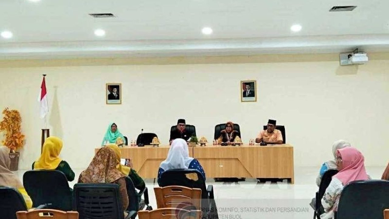 Pemerintah Kabupaten Buol menghadapi tantangan serius dengan melonjaknya angka stunting. Simak strategi Pemkab Buol dalam upaya percepatan penurunan stunting Buol melalui revitalisasi PAUD.
