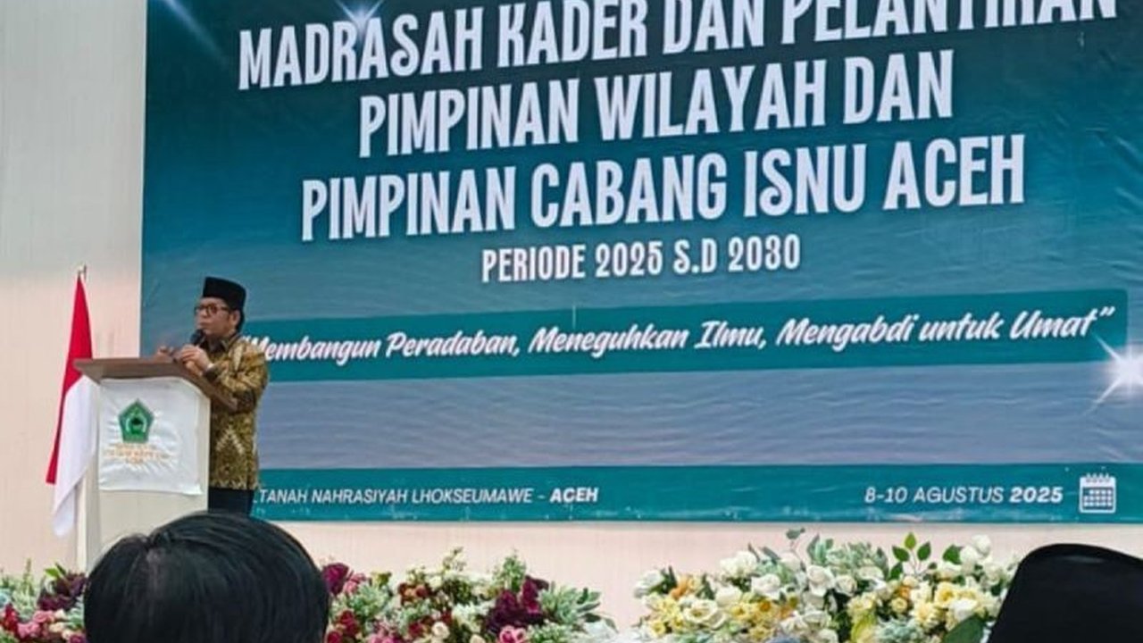 Pimpinan Pusat ISNU siap bersinergi dengan pemerintah pusat dan daerah. Temukan bagaimana peran ISNU dalam mengatasi stunting dan kemiskinan di Indonesia.