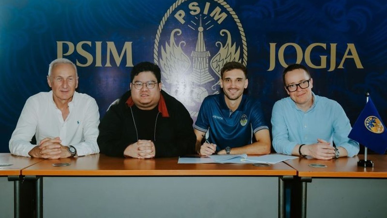 Nermin Haljeta, striker PSIM Yogyakarta, dipuji pelatih Jean-Paul van Gastel bukan karena gol, melainkan perannya sebagai 'orang pertama' di lini pertahanan. Mengapa?