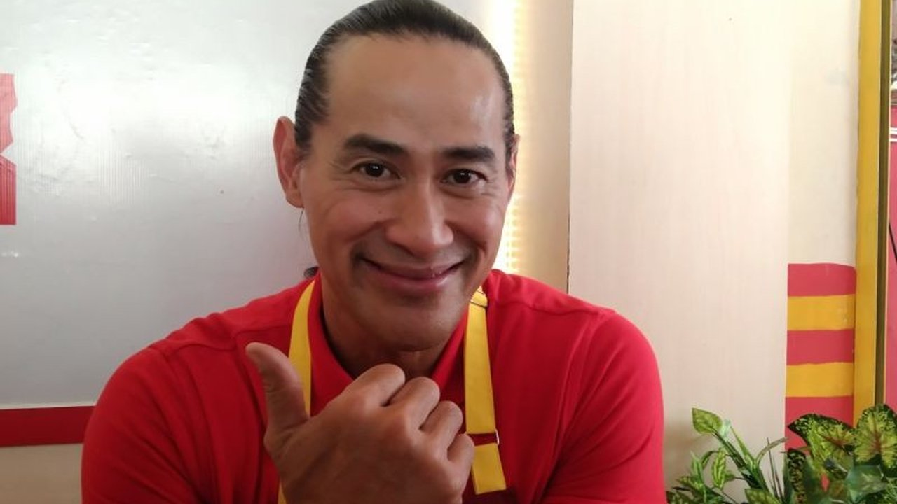 Pakar kebugaran Ade Rai membagikan Tips Ade Rai Hindari Perut Buncit dengan tiga kebiasaan hidup sehat. Penasaran apa saja rahasianya?