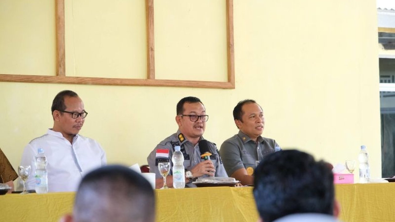 Kanwil Kemenkum Babel gencar memperluas Posbankum, memastikan akses layanan hukum cepat, tepat, dan tanpa biaya bagi masyarakat hingga pelosok desa. Simak dampaknya!