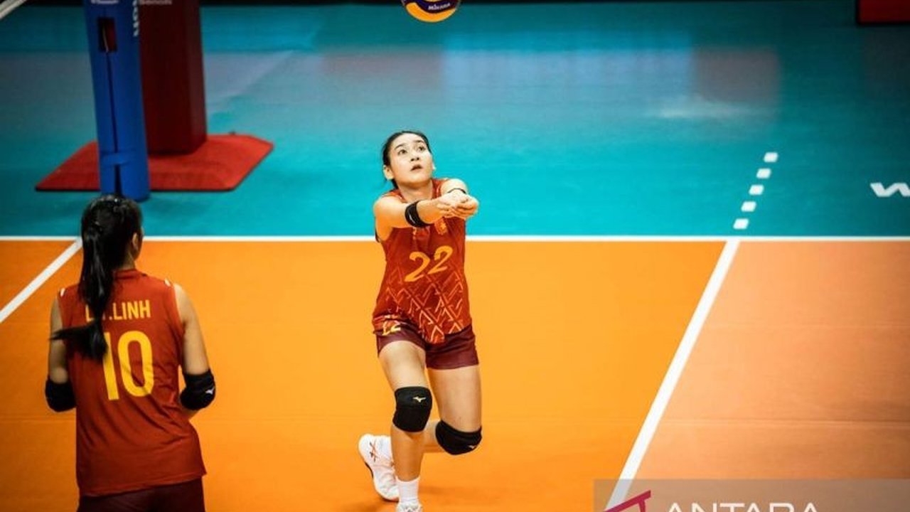 Timnas Voli Putri U-21 Vietnam tampil perkasa dengan meraih kemenangan ketiga beruntun di Kejuaraan Dunia U-21, menaklukkan Kanada. Bagaimana mereka bisa tak terbendung?