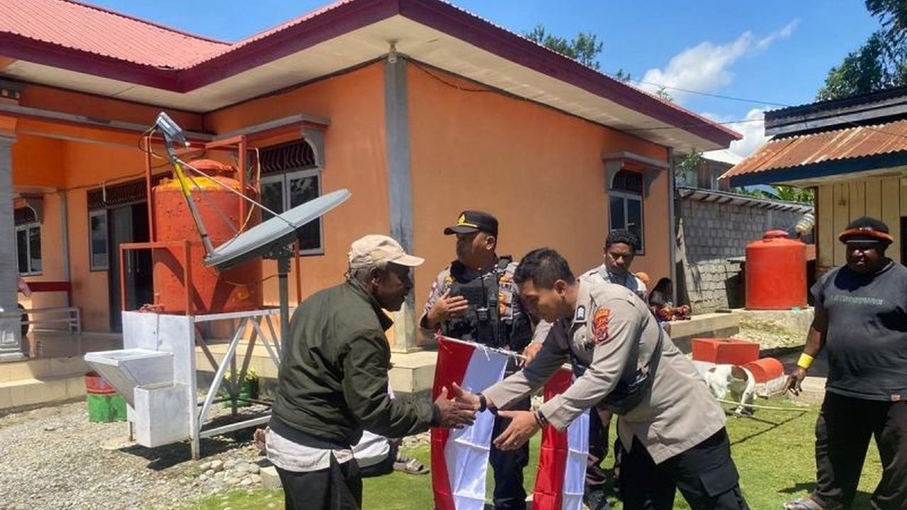 Polres Jayawijaya mengimbau masyarakat untuk aktif dalam pemasangan Bendera Merah Putih guna memperkuat nasionalisme dan menyambut peringatan HUT Kemerdekaan RI.