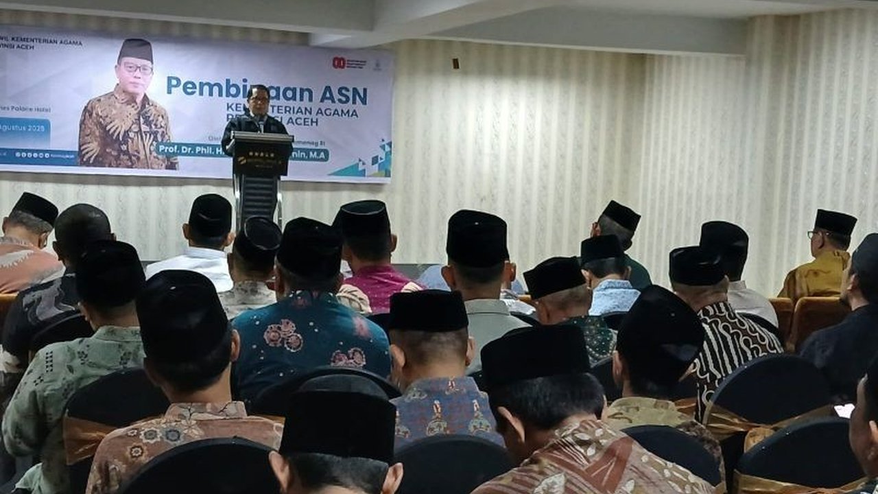 Sekjen Kemenag Kamaruddin Amin menegaskan kriteria Pejabat Kemenag Ideal adalah mereka yang rajin ke masjid, mampu berkhutbah, dan membina umat. Mengapa demikian?