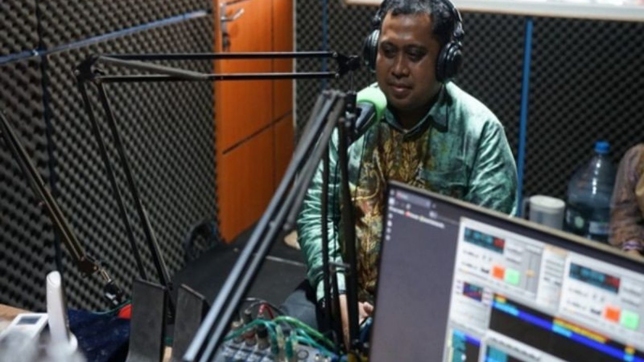 Perumda Pasar Bauntung Kabupaten Banjar berhasil mengurangi timbunan sampah melalui inovasi Bank Sampah Perumda Pasar Bauntung yang aktif, sekaligus memberikan nilai ekonomi dan edukasi kepada masyarakat.