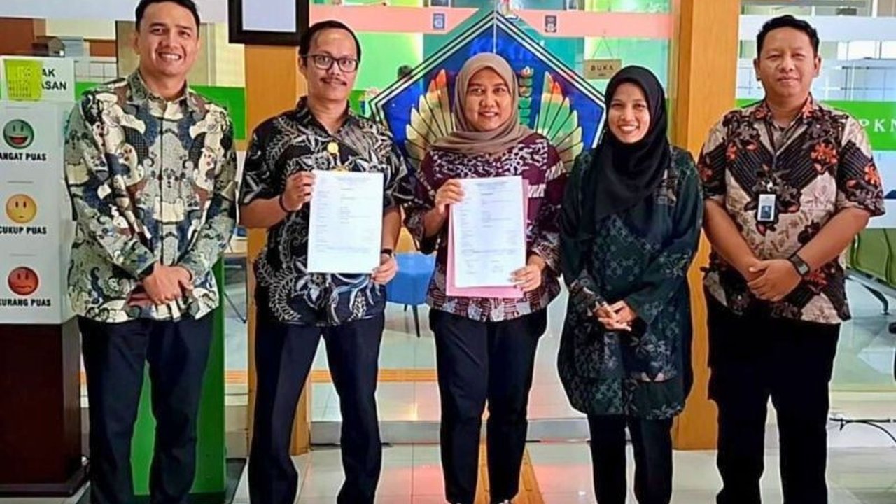 Kejaksaan Agung berhasil melelang aset rampasan korupsi mantan Bupati Klungkung senilai Rp6,04 miliar. Simak detail lelang aset korupsi Kejagung yang fantastis ini!