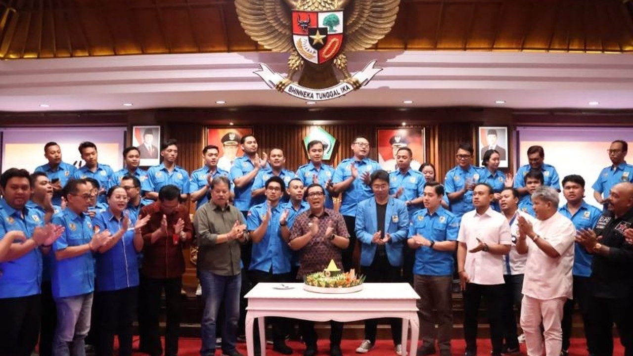 Bupati Tabanan I Komang Gede Sanjaya menegaskan peran strategis KNPI Tabanan sebagai motor penggerak inovasi untuk mewujudkan Tabanan yang maju dan berdaya saing. Apa saja harapan beliau?