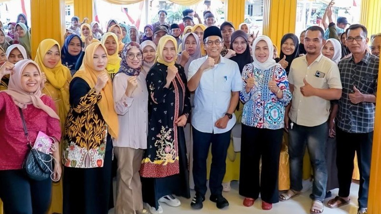 Kopdes Merah Putih, program unggulan Presiden Prabowo, dinilai Komisi XI DPR RI mampu secara signifikan mengangkat perekonomian desa dan memberantas rentenir. Bagaimana program ini bekerja?