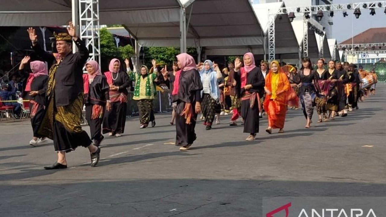 Kehadiran Masyarakat Adat Nusantara di WACI JFC 2025 Jember menandai babak baru pelestarian budaya. Simak bagaimana kolaborasi ini memperkuat identitas bangsa.