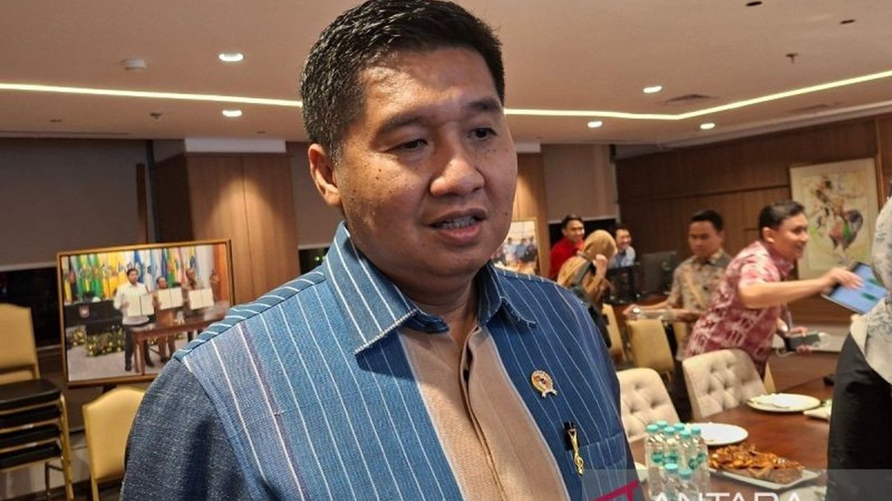 Menteri Maruarar Sirait akan meresmikan Asosiasi Penghuni Perumahan Subsidi, sebuah langkah baru untuk menyuarakan aspirasi dan menyeimbangkan ekosistem perumahan.