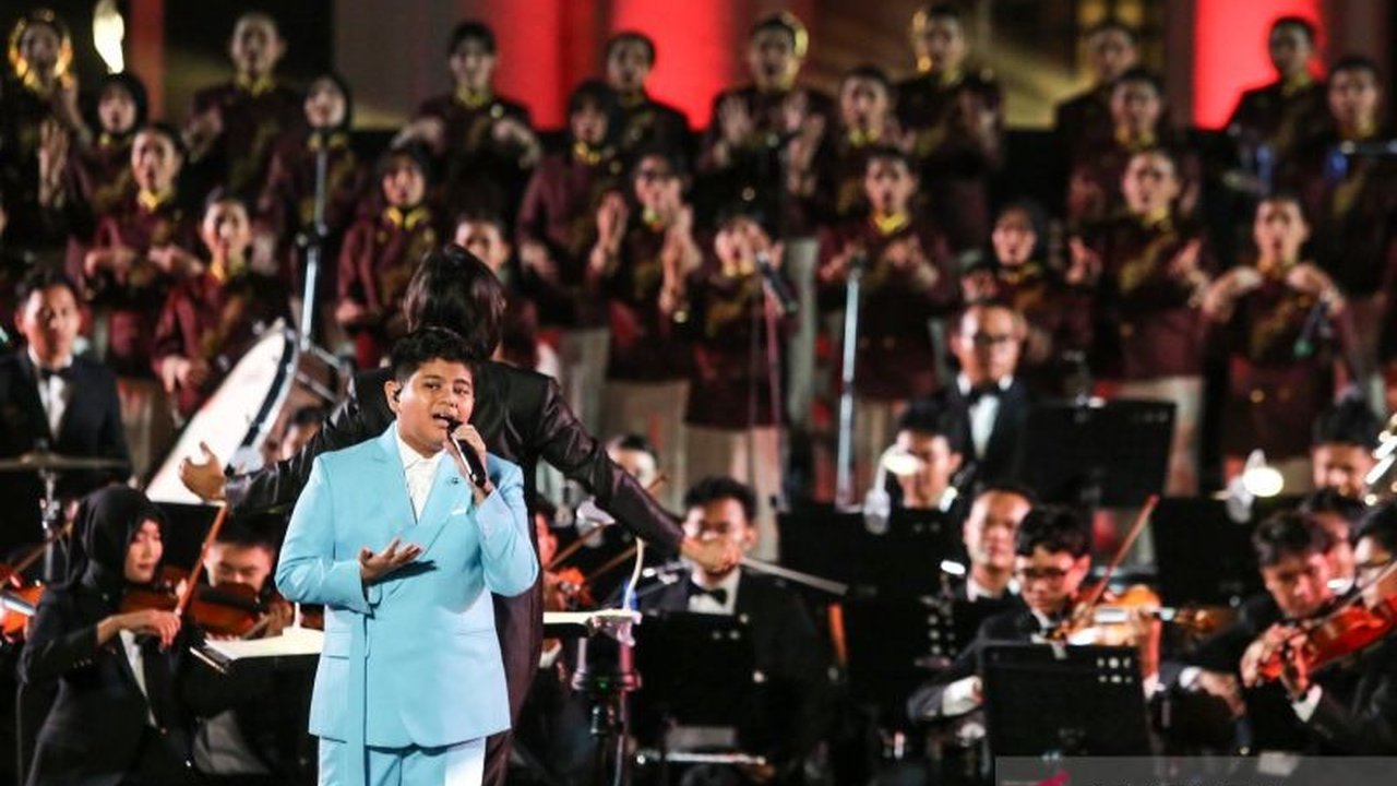Saksikan kemegahan Konser Kemerdekaan GBN 2025 di Kota Tua Jakarta yang dimeriahkan Prince Poetiray dan Giring, menyajikan simfoni delapan dekade kemerdekaan.