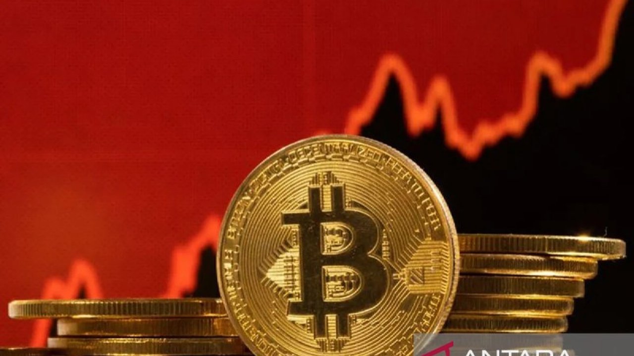 Prospek kripto makin cerah seiring ekspektasi pemangkasan suku bunga The Fed dan rebound pasar saham AS. Analis sebut NUPL 0,54 jadi sinyal kuat kenaikan harga.