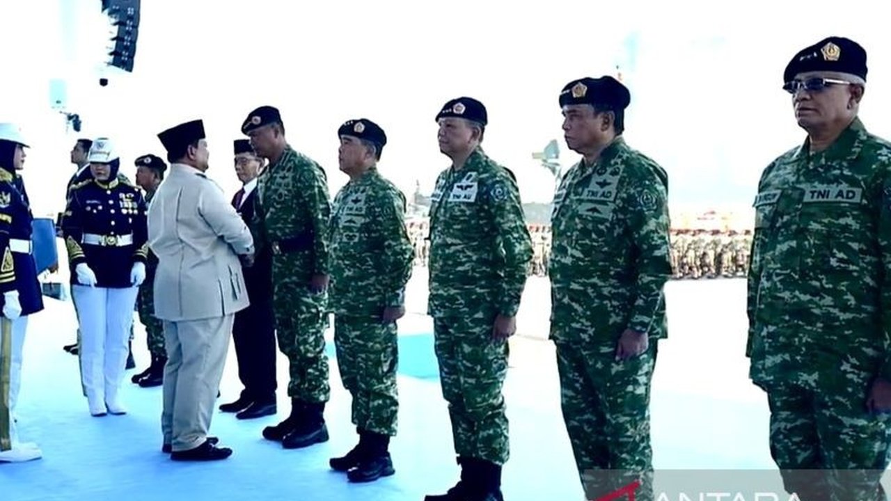 Presiden Prabowo Subianto melantik Jenderal Tandyo Budi Revita sebagai Wakil Panglima TNI, jabatan yang telah kosong selama seperempat abad. Siapa Jenderal Tandyo?