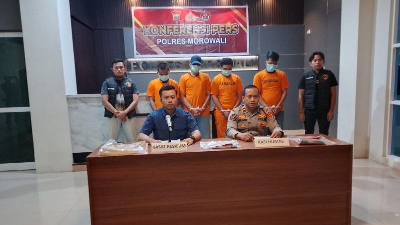 Polres Morowali menetapkan empat tersangka kasus pemukulan pemuda di Bahodopi yang berujung kematian MR (19). Terungkap motif di balik insiden tragis ini.