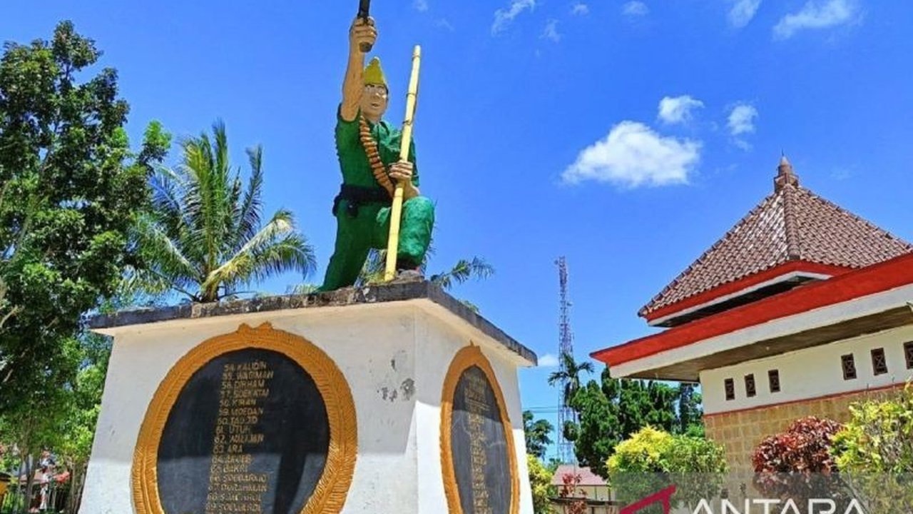 Peristiwa Merah Putih Sangasanga adalah babak heroik perjuangan kemerdekaan di Kalimantan Timur. Simak kisah 73 pahlawan yang gugur demi sang saka Merah Putih.