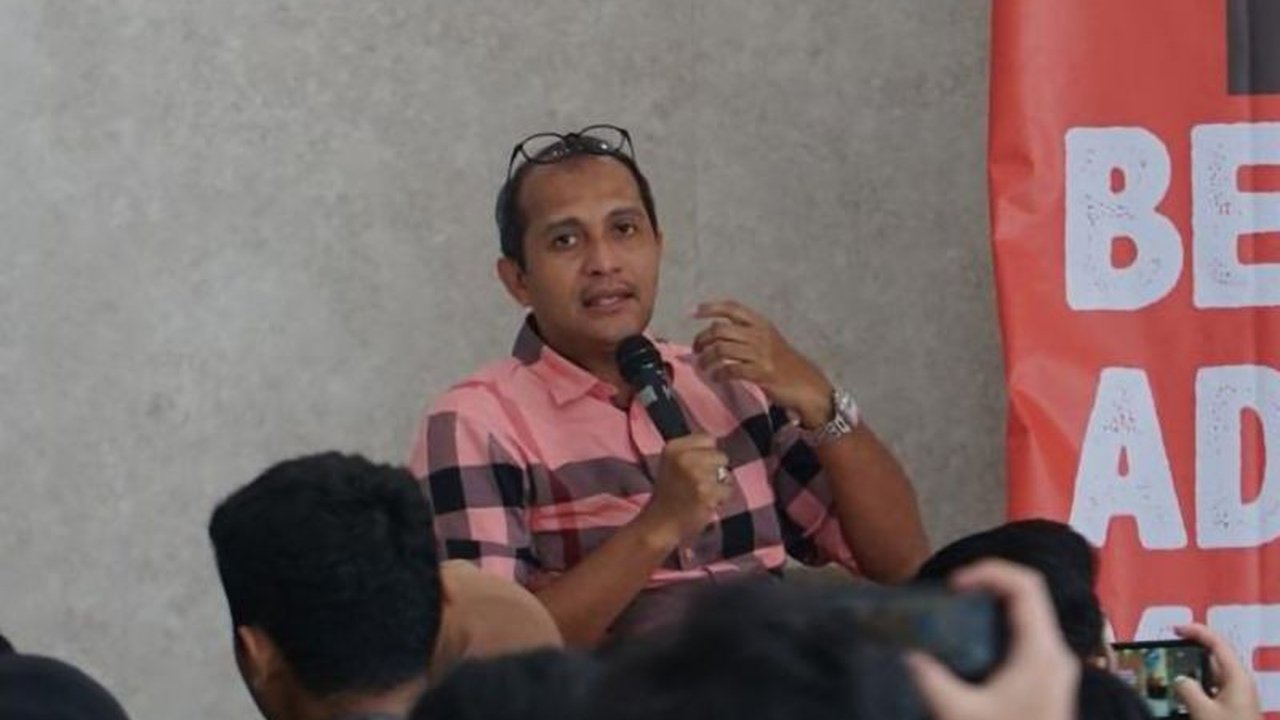 Wakil Menteri Hukum menjelaskan filosofi RUU KUHAP yang baru berfokus pada perlindungan hak asasi manusia, bukan semata memproses tersangka. Simak pergeseran paradigma hukum acara pidana ini!